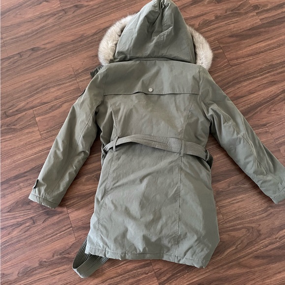 DKNY Parka Fur Trim Hooded, zippered Belted Warm Jacket - Picture 8 of 10